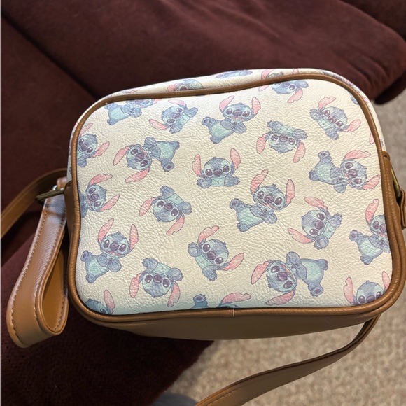 Disney Cream Crossbody Bag with Pastel Stitch Print - Picture 3 of 6